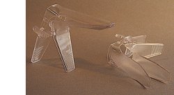 SPECULUM VAGINALE STERILE MISURA MEDIA. SUPERFICIE INTERNA DELLE VALVE SATINATA E ANTIRIFLESSO - fitfarma.it